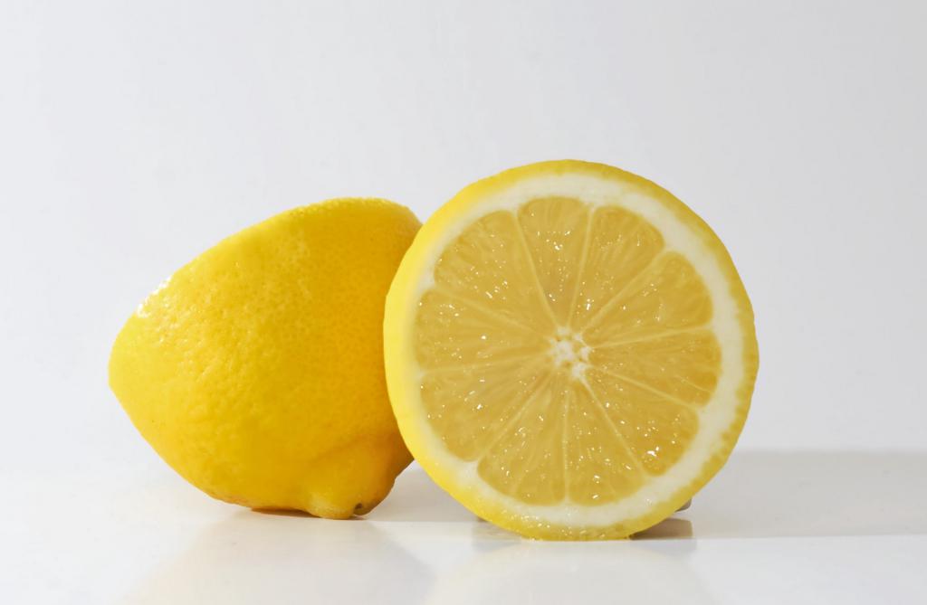 Целебное средство из лимона